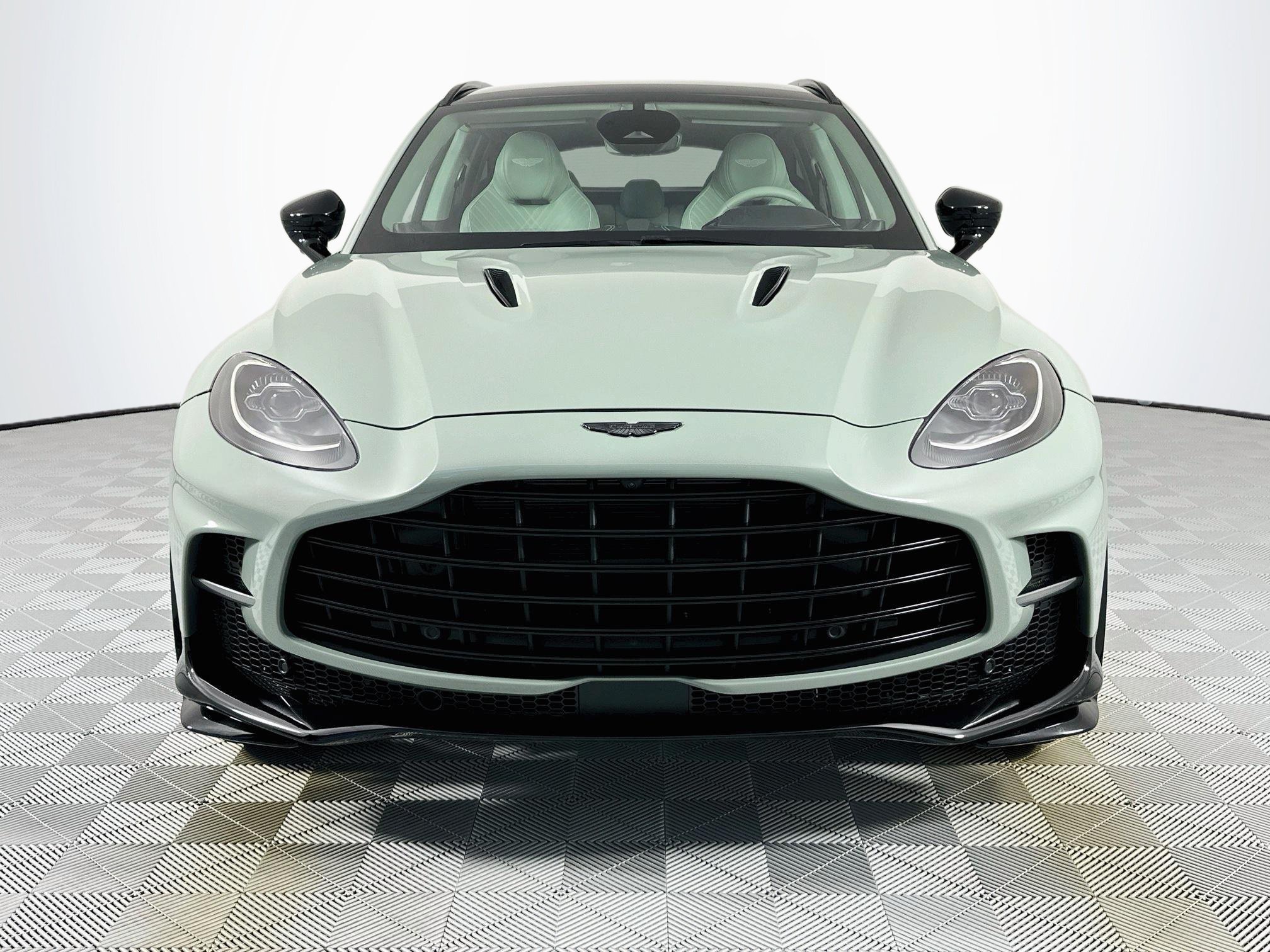 Used 2025 Aston Martin DBX 707 AWD/4WD image 7