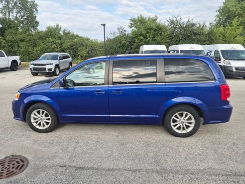 Used 2019 Dodge Grand Caravan SXT w/ Driver Convenience Group FWD image 9