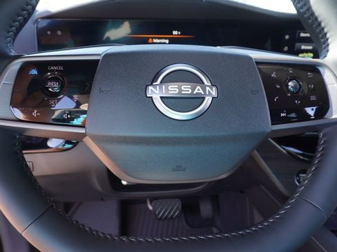 Certified 2025 Nissan Murano SV image 17