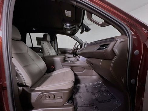 Used 2023 GMC Yukon SLT w/ Max Trailering Package image 28