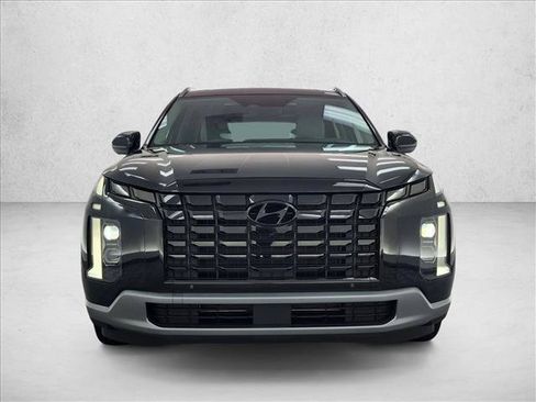 Used 2023 Hyundai Palisade Limited FWD image 2