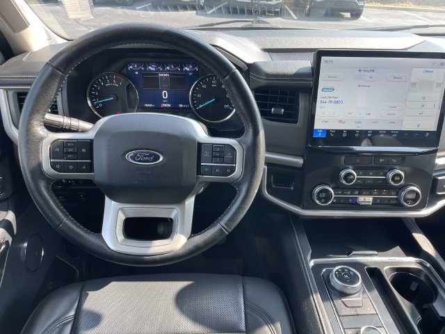 Used 2022 Ford Expedition XLT AWD/4WD image 16