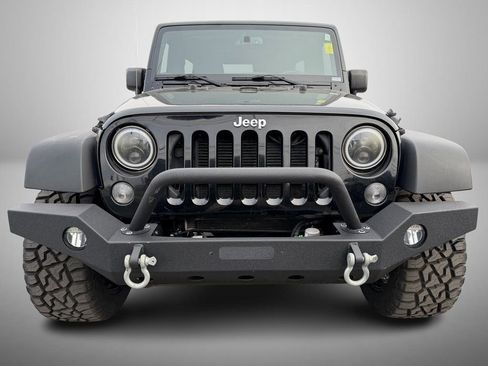 Used 2018 Jeep Wrangler Unlimited Rubicon w/ Connectivity Group image 9