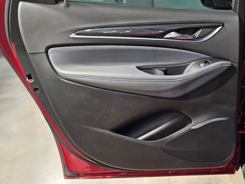 Used 2024 Buick Enclave Premium image 35