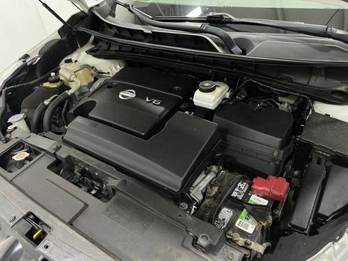 Used 2017 Nissan Murano Platinum w/ Platinum Technology Package FWD image 26