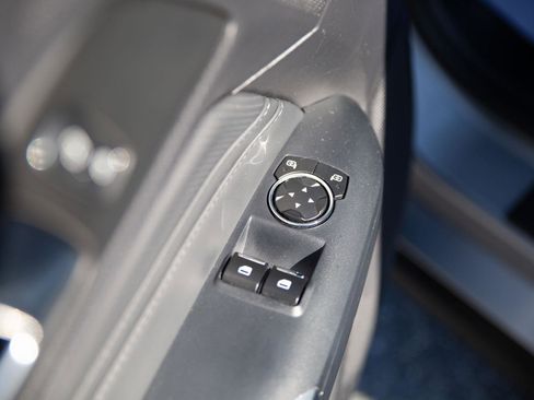 Used 2024 Ford Mustang Premium image 19