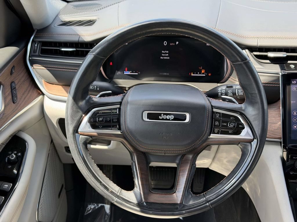 Used 2021 Jeep Grand Cherokee L Summit w/ Luxury Tech Group V AWD/4WD image 21