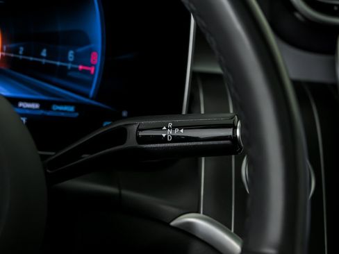 Used 2024 Mercedes-Benz GLC 43 AMG 4MATIC image 29