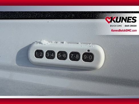 Used 2023 Ford Bronco Badlands w/ Sasquatch Package image 10