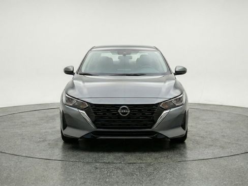 Used 2025 Nissan Sentra SV FWD image 2