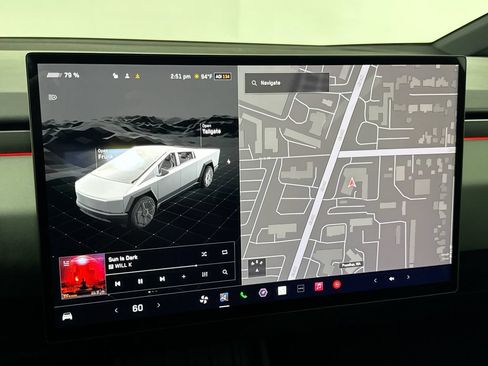Used 2025 Tesla Cybertruck 2WD Crew Cab image 23