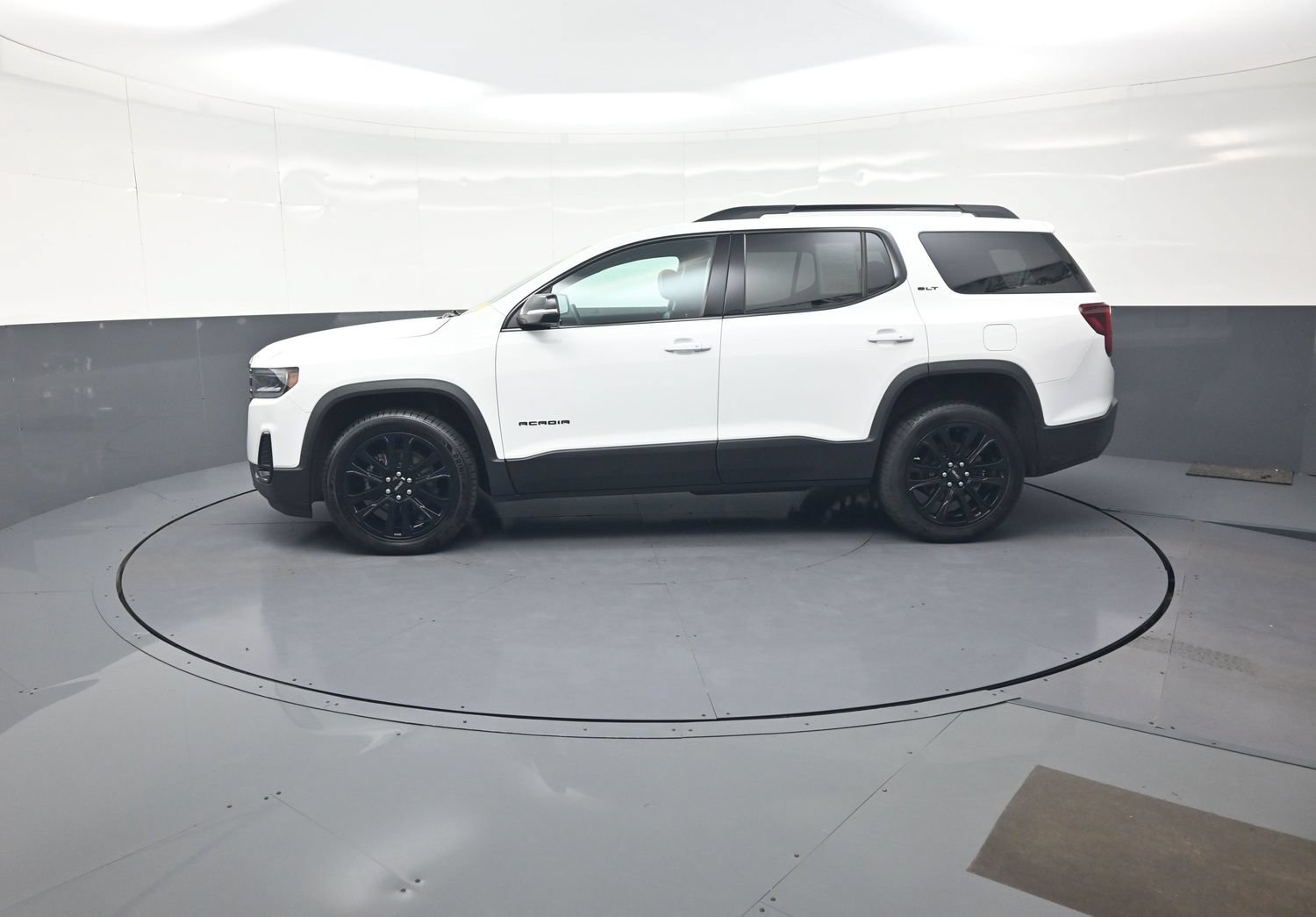 Used 2023 GMC Acadia SLT w/ Elevation Edition AWD/4WD image 6