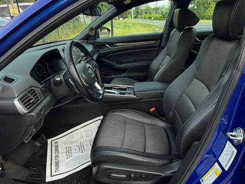 Used 2019 Honda Accord Sport image 11