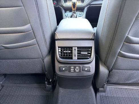 Used 2025 Subaru Outback Wilderness AWD/4WD image 21