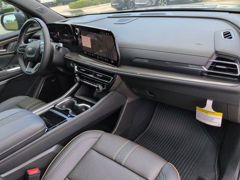 Used 2026 Chevrolet Traverse High Country FWD image 27
