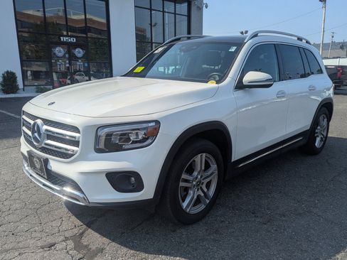 Used 2021 Mercedes-Benz GLB 250 4MATIC image 3