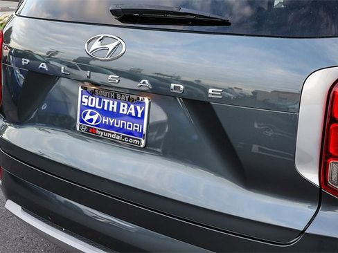 Used 2021 Hyundai Palisade Limited image 7