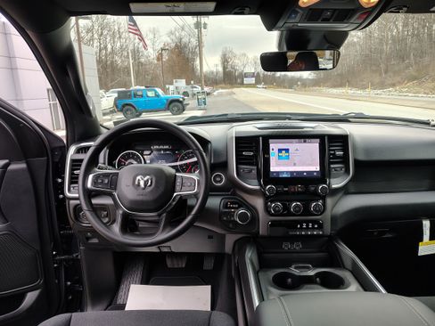 New 2026 RAM 1500 Express image 18