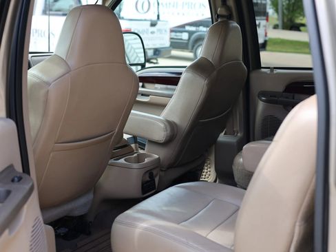 Used 2003 Ford Excursion Limited image 19