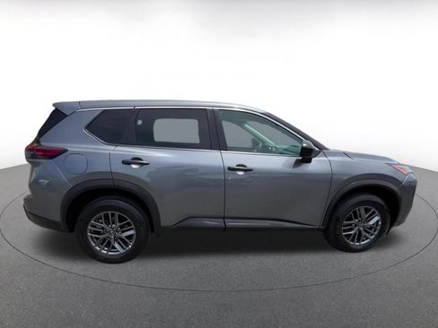 Used 2024 Nissan Rogue S AWD/4WD image 16