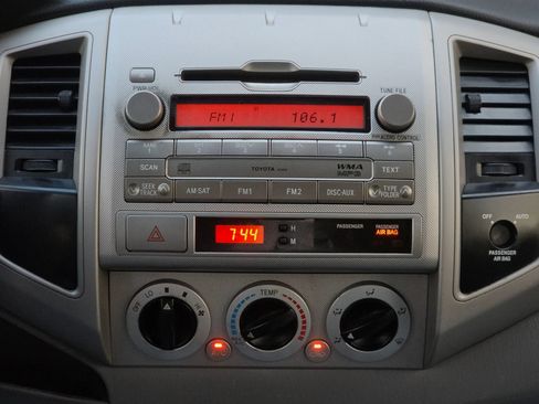 Used 2009 Toyota Tacoma 2WD Access Cab image 11