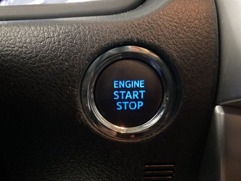 Used 2023 Toyota 4Runner Limited image 22