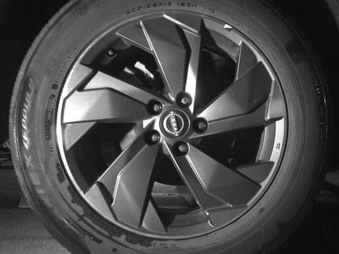 Used 2025 Nissan Rogue SV FWD image 12