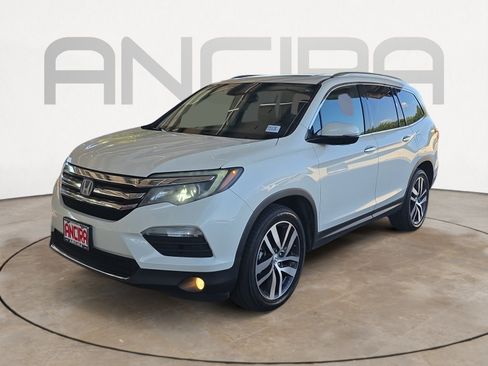 Used 2018 Honda Pilot Elite image 3