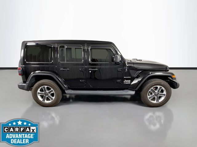 Used 2018 Jeep Wrangler Unlimited Sahara AWD/4WD image 8