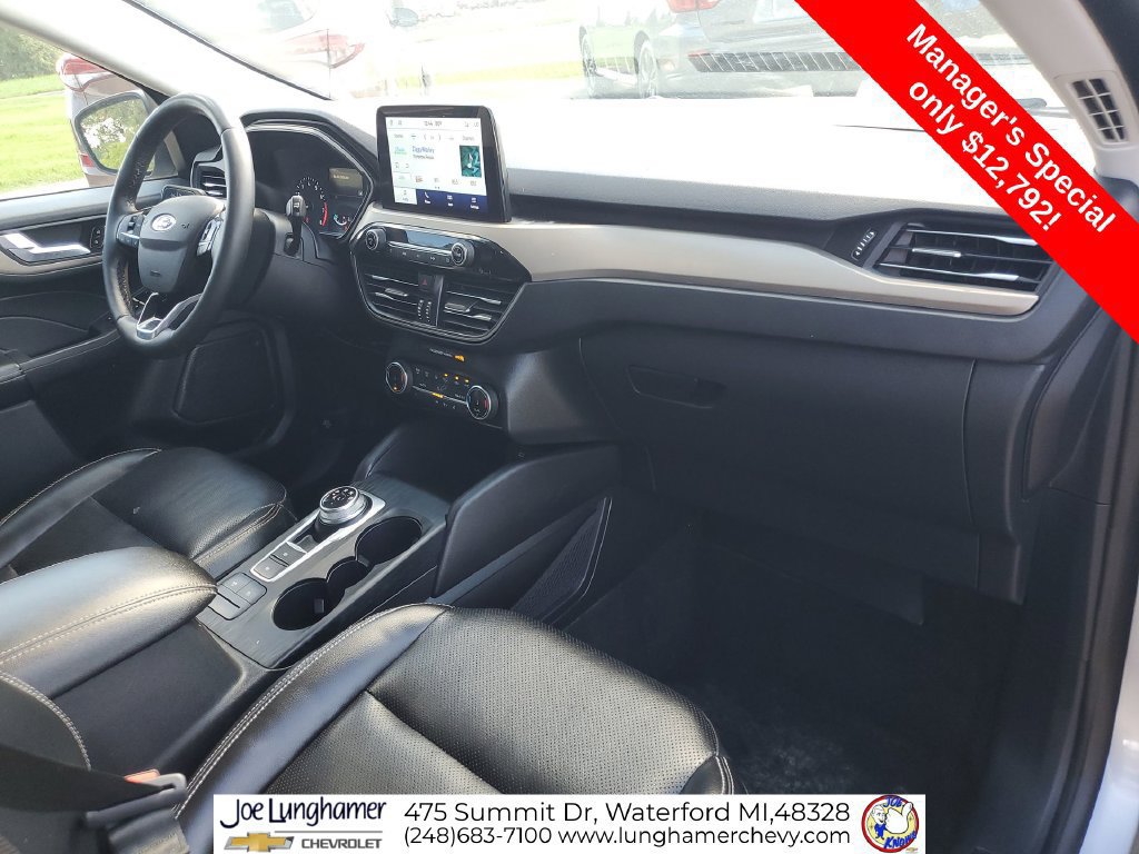 Used 2022 Ford Escape SEL FWD image 28