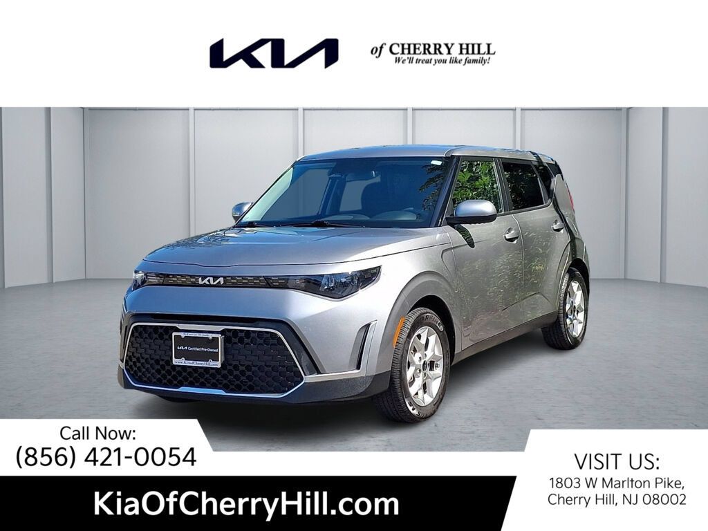 Used 2024 Kia Soul LX w/ Option Group 015 FWD image 1
