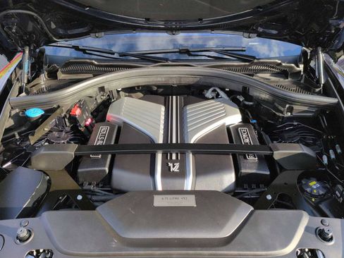 Used 2022 Rolls-Royce Cullinan image 15