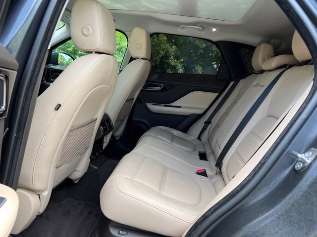 Used 2018 Jaguar F-PACE Prestige AWD/4WD image 16