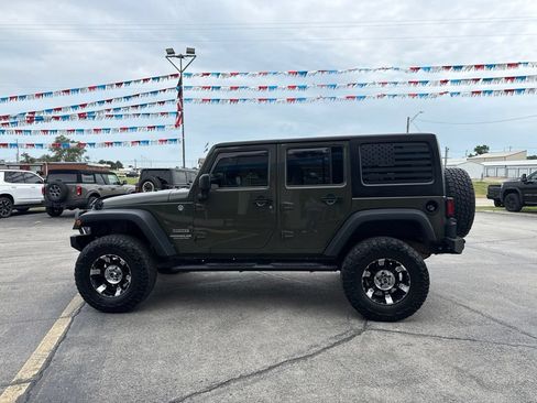 Used 2015 Jeep Wrangler Unlimited Sport w/ Quick Order Package 24S AWD/4WD image 8