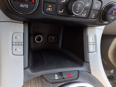 Used 2018 GMC Acadia SLT image 33