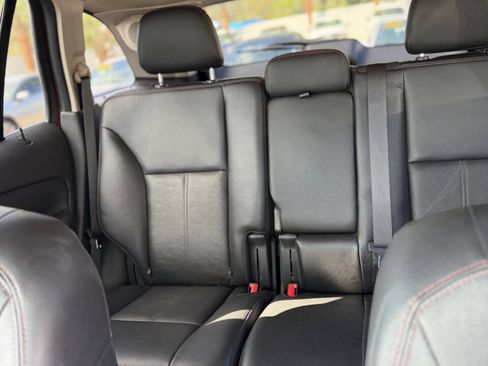 Used 2014 Ford Edge Limited w/ Driver Entry Package FWD image 19