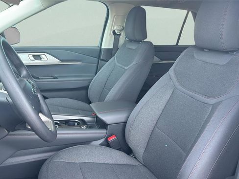 New 2026 Ford Explorer Active image 17