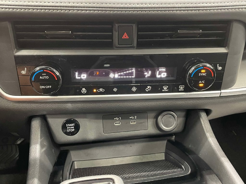 Used 2026 Nissan Rogue Dark Armor FWD image 33