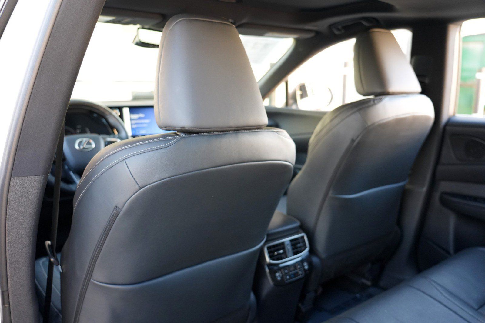 Used 2023 Lexus RX 350 Premium Plus w/ Cold Area Package FWD image 37