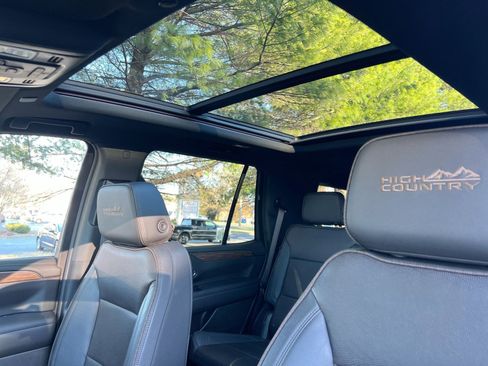 Used 2022 Chevrolet Tahoe High Country image 22