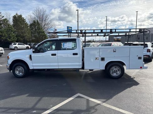 Used 2022 Ford F350 XL w/ Power Equipment Group image 6