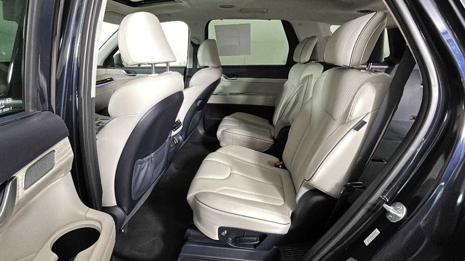 Used 2024 Hyundai Palisade Calligraphy FWD image 30
