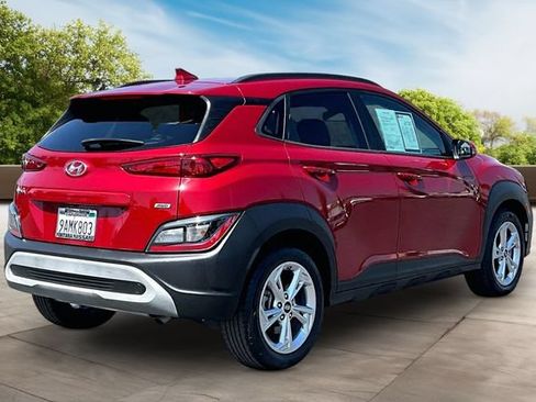 Used 2022 Hyundai Kona SEL w/ Cargo Package AWD/4WD image 6