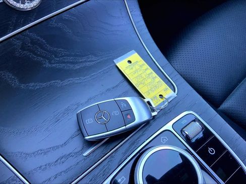 Used 2021 Mercedes-Benz C 300 Sedan image 15
