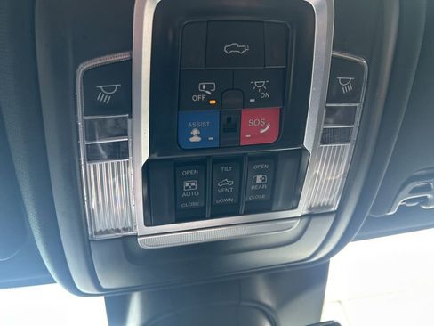 Used 2022 RAM 2500 Limited image 25