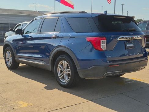 Used 2020 Ford Explorer XLT w/ Equipment Group 202A RWD image 7