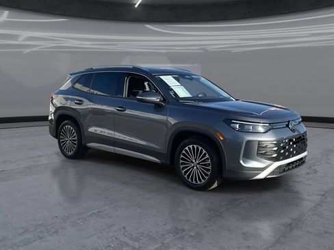 Certified 2026 Volkswagen Tiguan S FWD image 2