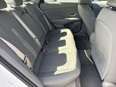 New 2026 Hyundai Elantra SEL Sport Premium FWD image 17