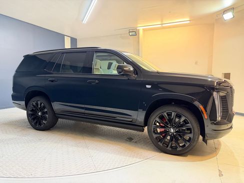 New 2026 Cadillac Escalade Platinum Sport AWD/4WD image 6