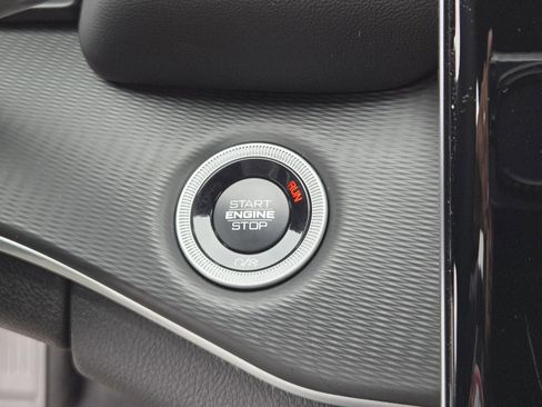 New 2025 Jeep Grand Cherokee L Altitude image 14